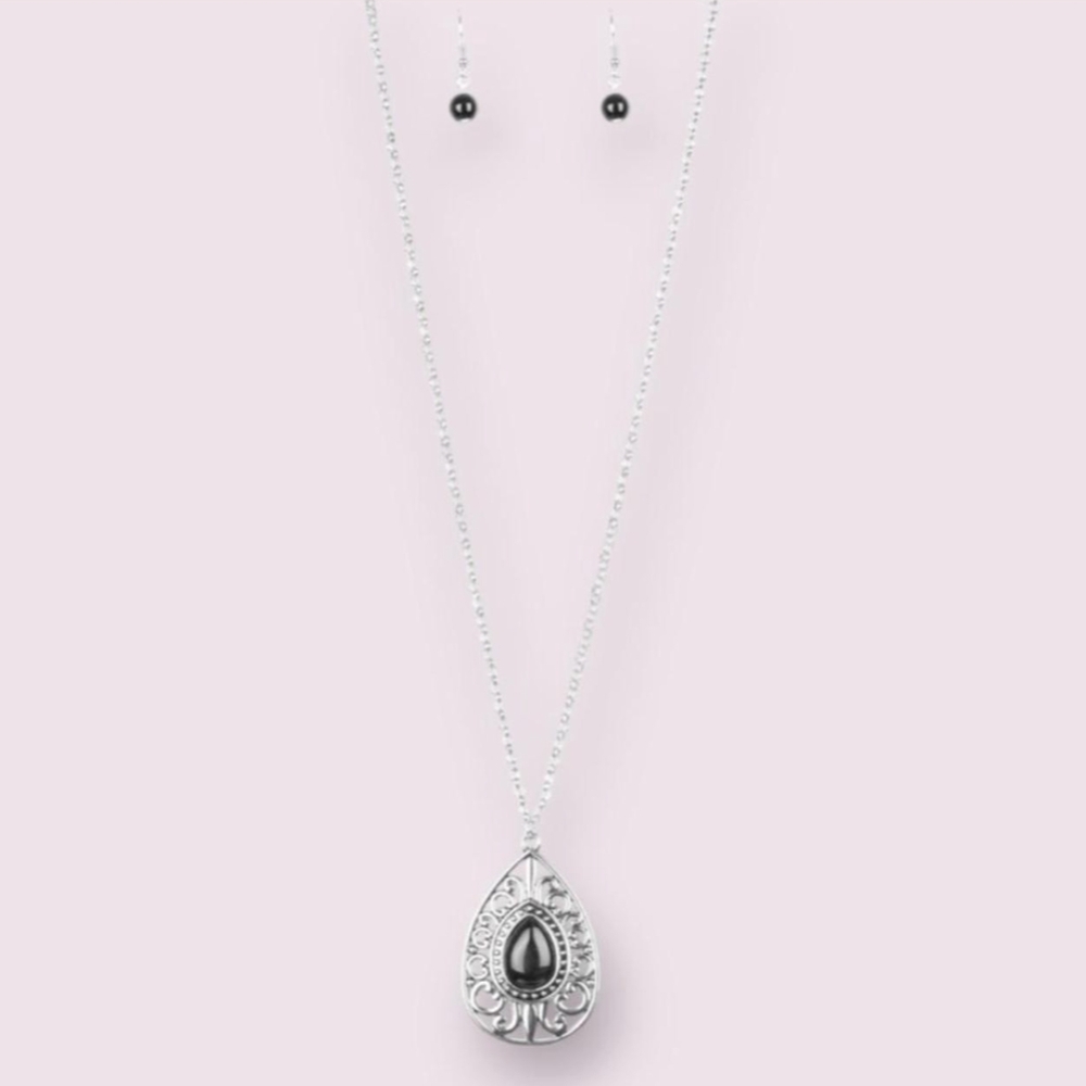 Vintage Paparazzi Silver and Black Teardrop Necklace Set